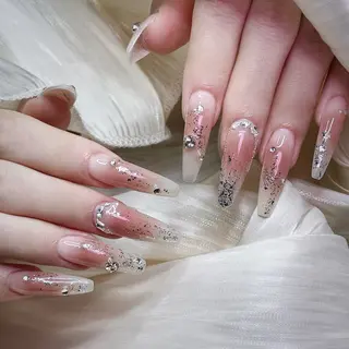 ネイル Best Nail所属・岡田 あきのネイルデザイン