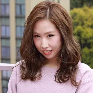 ロング カラー Viage （ビアージュ）のヘアスタイル