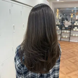 ロング カラー ヘアアレンジ キヨミ 韓国レイヤーカットのヘアスタイル