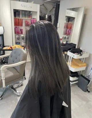 ミディアム カラー ROBIN所属・指名数No.1 /NAOYAのヘアスタイル