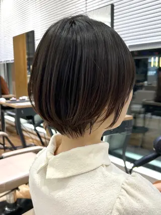 ショート カラー 💍新宿ショート 💍岩田莉奈のヘアスタイル