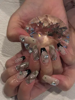 ネイル Nobody_ Karenのネイルデザイン