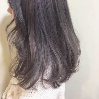 カラー 工藤 綾華のヘアスタイル