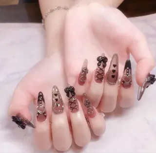 ネイル Queen Nail 柏店　クイーンネイルのネイルデザイン