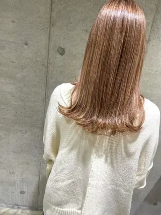 セミロング カラー ハイライトが 得意なニキです😊のヘアスタイル