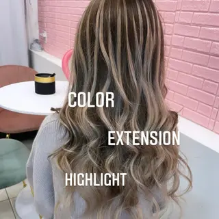 ロング カラー エクステ🩵ブリーチ 韓国ヘア🩵KAEのヘアスタイル
