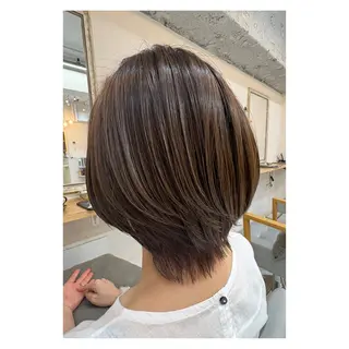 ショート レイヤーカット・ 縮毛矯正 星野のヘアスタイル