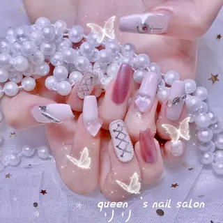 ネイル queens nailsalonのネイルデザイン
