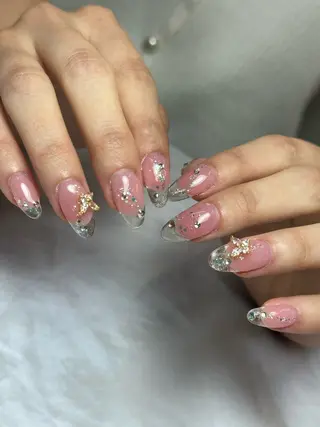 ネイル Nobody_ Karenのネイルデザイン