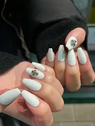 ネイル hiyori🫧 mieuxのネイルデザイン