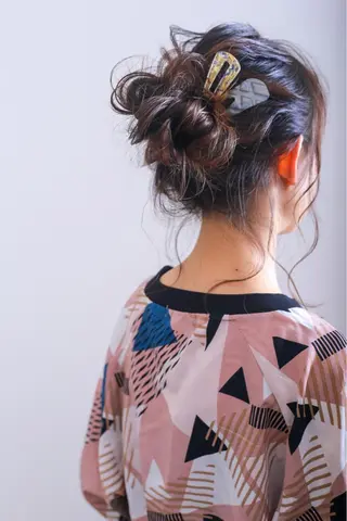 セミロング ヘアアレンジ 伊藤 裕貴のヘアスタイル