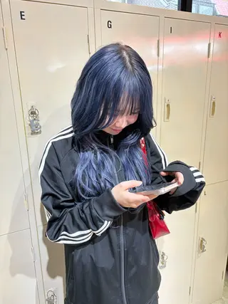 ミディアム 高明度ハイトーン× ショート/莉音🧤のヘアスタイル