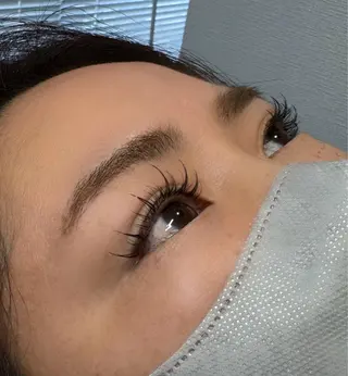 マツエク・マツパ Juicy Eye所属・吉田 紗理菜の眉毛・アイブロウイメージ