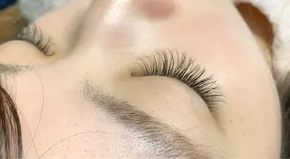 マツエク・マツパ KUON EYELASH SALON所属・eyelash amiのマツエク・マツパデザイン