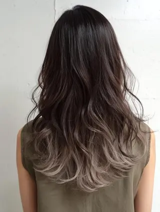 ロング 島田 光✨️のヘアスタイル