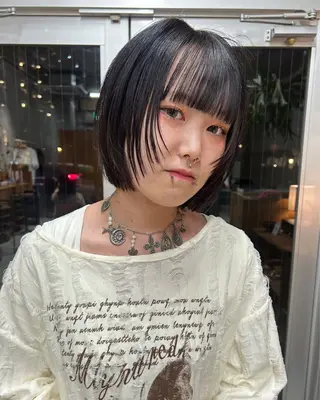 ショート 柔らかいオリーブ🍃 カラーNatsumiのヘアスタイル