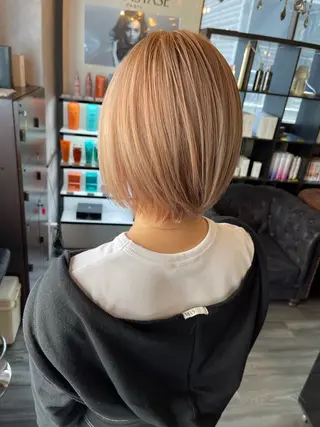 ショート カラー KIRA スズキ タクヤ／店長のヘアスタイル