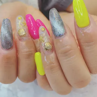 ネイル Nail Salon & MORE.のネイルデザイン