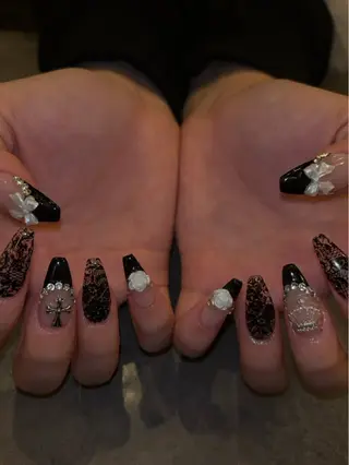 ネイル 鈴木 歩華のネイルデザイン