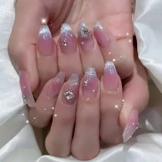 ネイル Kanon 🤍のネイルデザイン