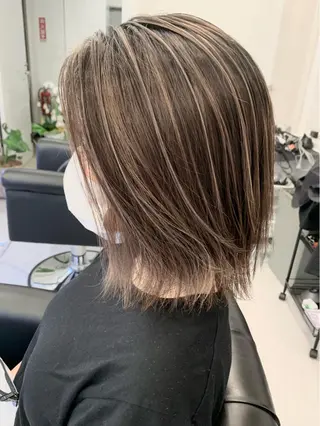 ミディアム hair  design Norm所属・ハイライトバレイヤー ジュ🎨川村聖吾🎨のヘアスタイル