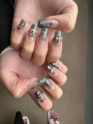 ネイル 新山 聖のネイルデザイン