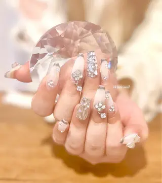 ネイル private salon le'a所属・le'a スタッフのネイルデザイン