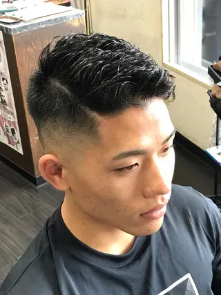 ショート OR BARBER所属・本日今からでも可 ヒガ　ツバサのヘアスタイル