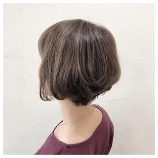 ショート カラー ENIF ヤマグチアツコのヘアスタイル