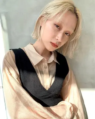 ミディアム カラー suu所属・🐝 hachi🐝のヘアスタイル