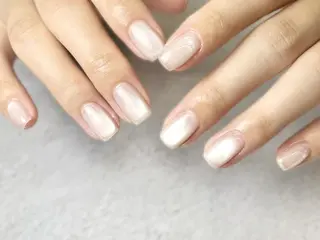 ネイル BURGUNDY ジョイシーのネイルデザイン