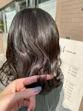 ミディアム ELEN 新百合ヶ丘のヘアスタイル