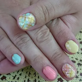 ネイル Hair salon Irie所属・與儀 知佳のネイルデザイン