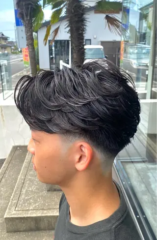 ショート パーマ メンズ 谷口 悠生のヘアスタイル