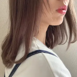 セミロング カラー PHIDGE所属・山下 千明のヘアスタイル