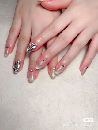 ネイル Maggie Nail🦩のネイルデザイン