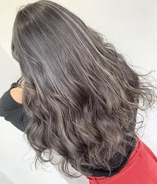 ロング カラー パーマ ブリーチ毛縮毛矯正 👑山口のヘアスタイル