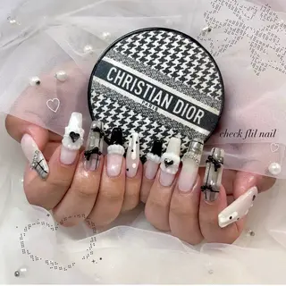 ネイル Sii nail 🤍SAKIのネイルデザイン