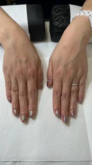 ネイル 名越 彩花のネイルデザイン