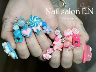 ネイル E.N🦋 長さ出し/持ち込みのネイルデザイン