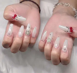 ネイル Lee Nailsのネイルデザイン