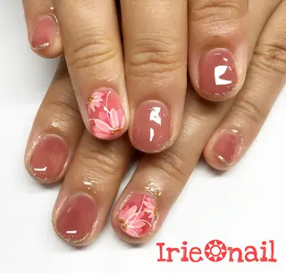 ネイル Hair salon Irie所属・與儀 知佳のネイルデザイン