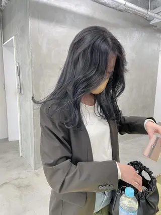 セミロング カラー yurika☁️ 似合わせ｜レイヤーのヘアスタイル