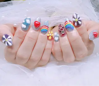 ネイル 高島 夏海のネイルデザイン