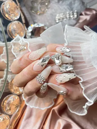 ネイル 23時まで❤︎韓国、 ワンホンネイルのネイルデザイン