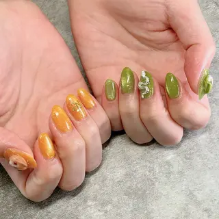 ネイル haleyume所属・shino🌟 痛ネイルのネイルデザイン