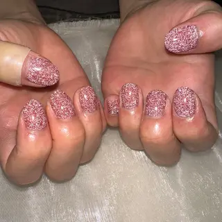 ネイル repos~ルポ~所属・里見 麗のネイルデザイン