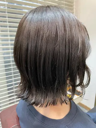 ミディアム カラー 鈴木 咲輝のヘアスタイル