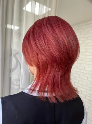ミディアム u n aのヘアスタイル