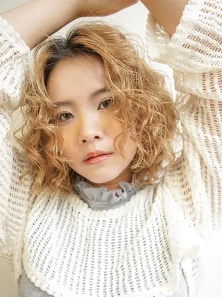 パーマ 加藤 梨夏のヘアスタイル